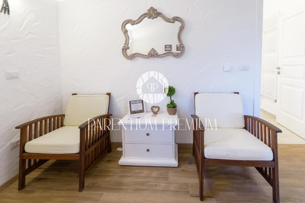 Autentica casa in stile mediterraneo con piscina