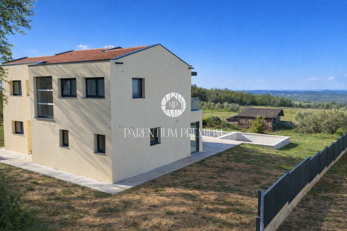 Villa di lusso in posizione tranquilla con vista panoramica sul mare