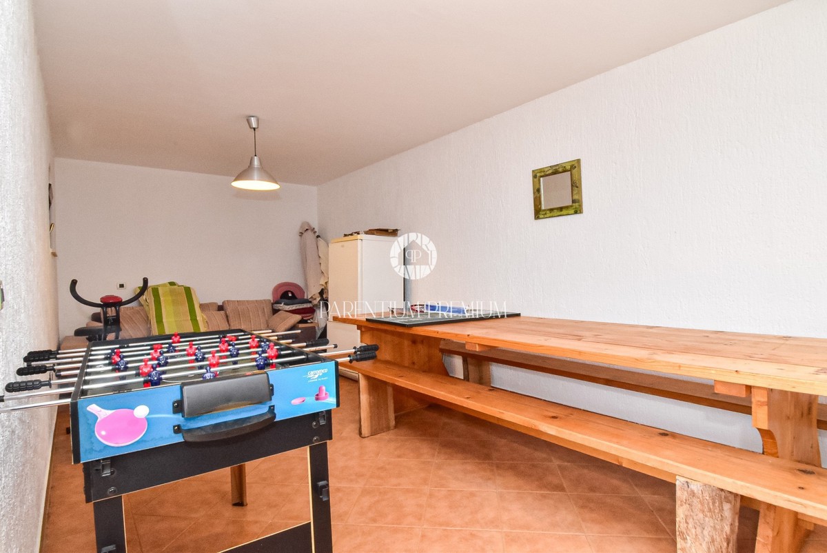 Casa a schiera con splendida vista panoramica sul mare e piscina condominiale