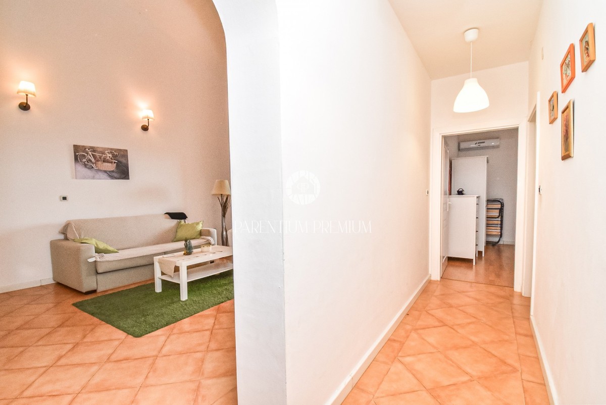 Casa a schiera con splendida vista panoramica sul mare e piscina condominiale