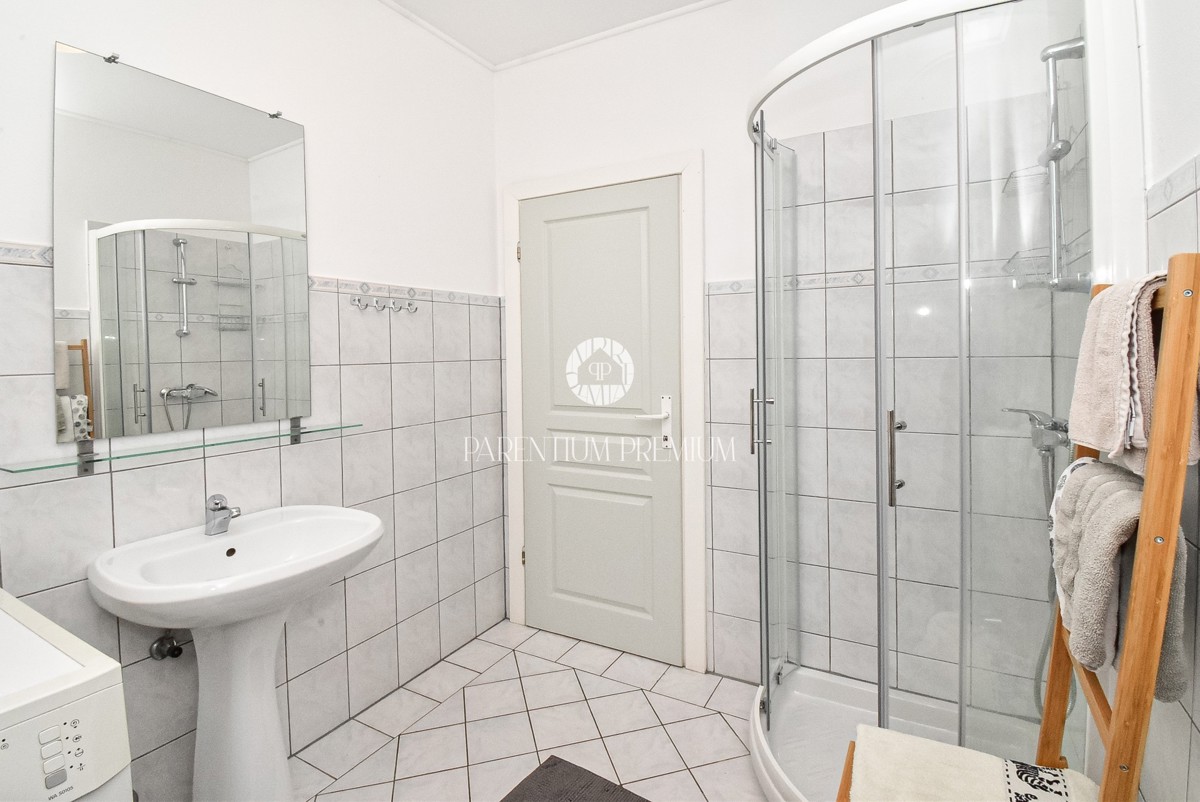 Casa a schiera con splendida vista panoramica sul mare e piscina condominiale