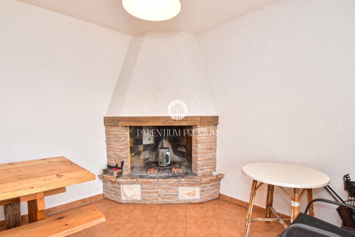 Casa a schiera con splendida vista panoramica sul mare e piscina condominiale