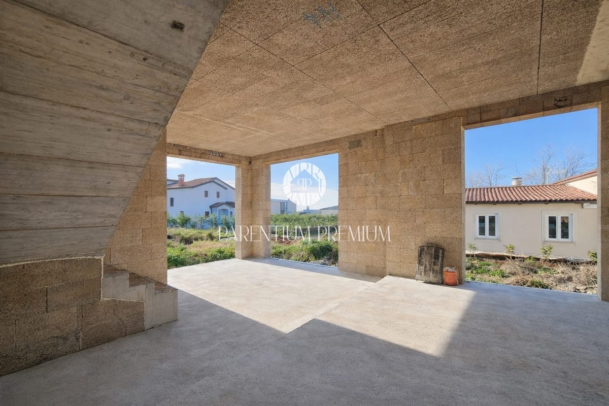 Casa ad alta efficienza energetica con vista mare e ampio giardino