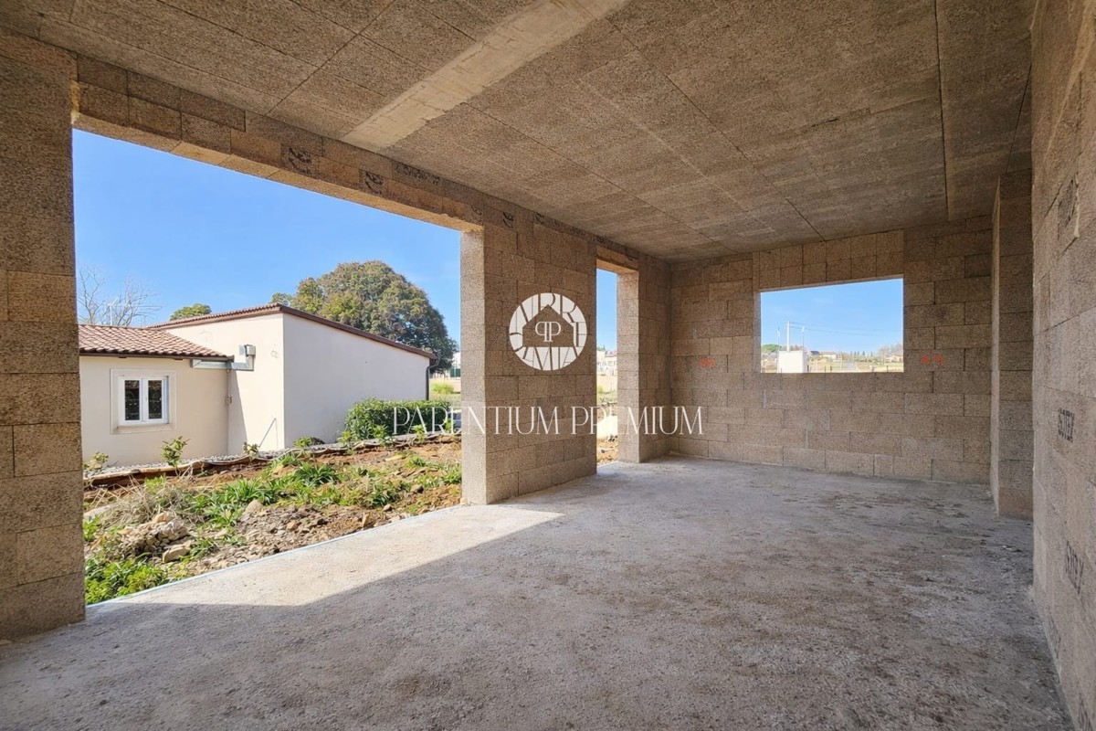 Casa ad alta efficienza energetica con vista mare e ampio giardino