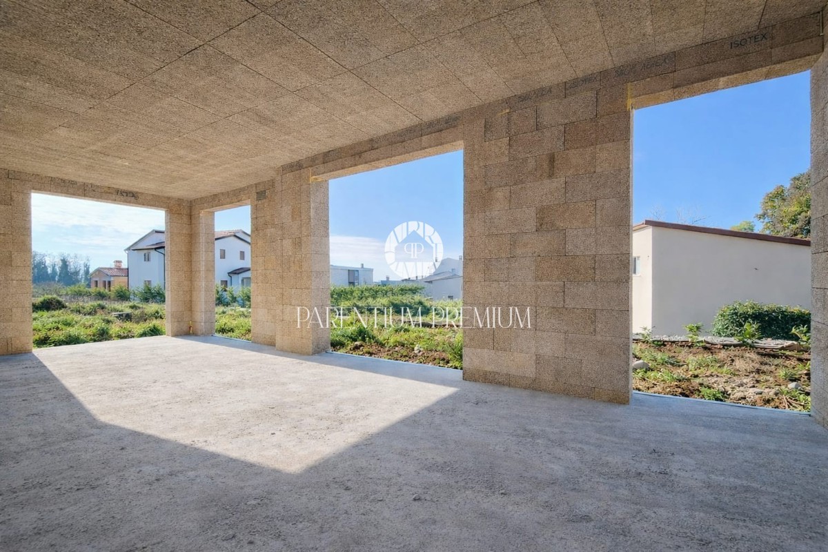 Casa ad alta efficienza energetica con vista mare e ampio giardino