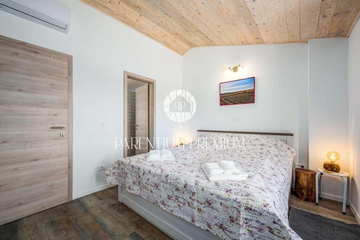 Bella villa in un villaggio tranquillo