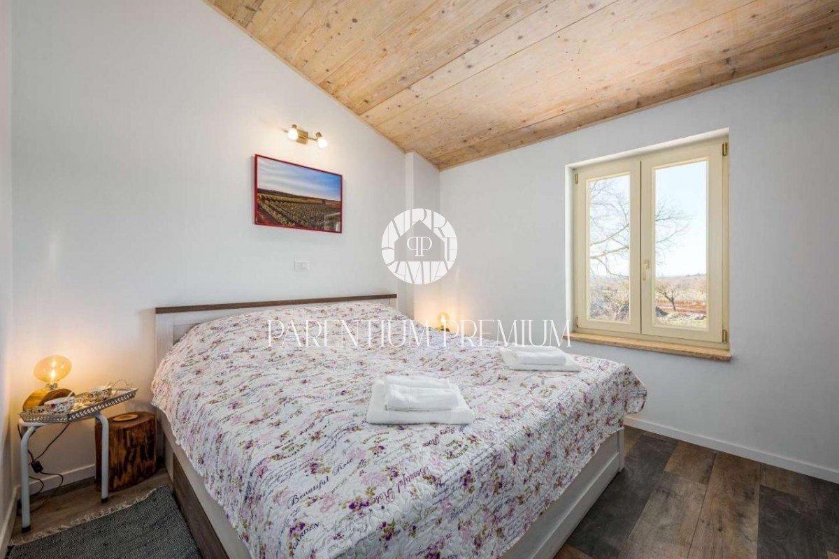 Bella villa in un villaggio tranquillo