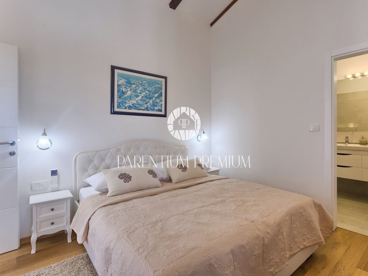Una bella villa in pietra nelle immediate vicinanze di Parenzo