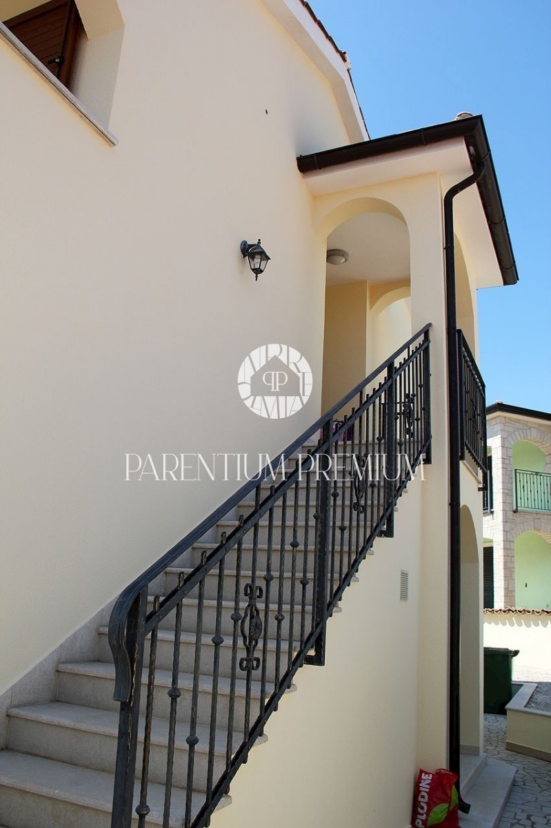 Casa con tre unità abitative