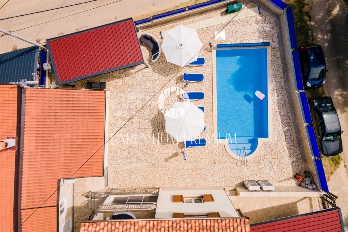 Casa con tre unità abitative