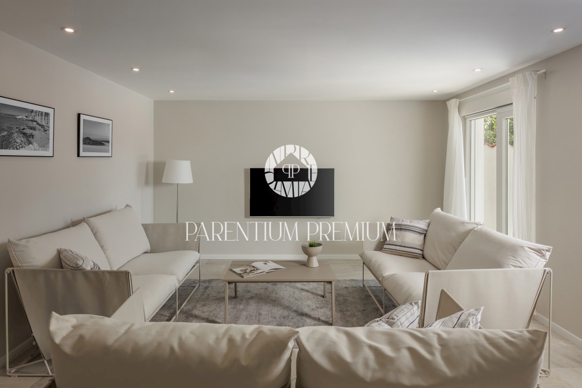 Perfezione di stile e comfort: Villa di lusso con piscina
