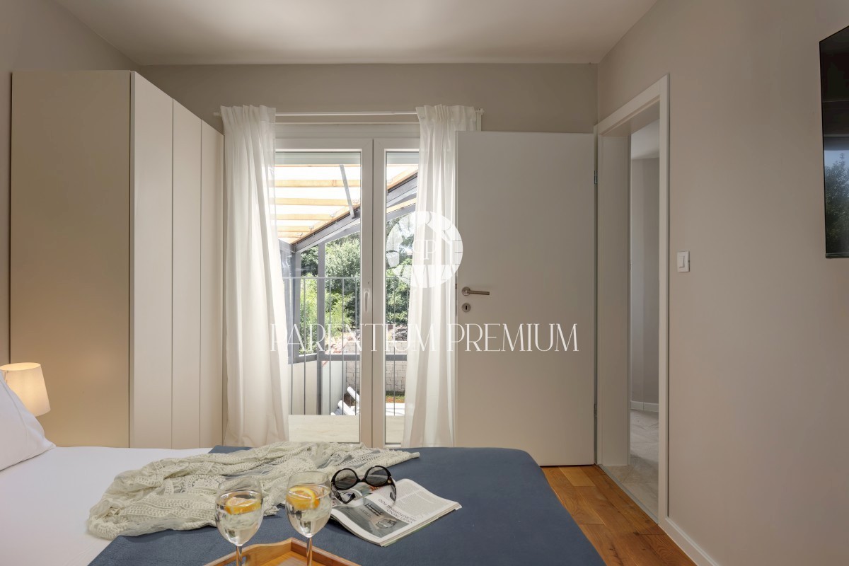 Perfezione di stile e comfort: Villa di lusso con piscina