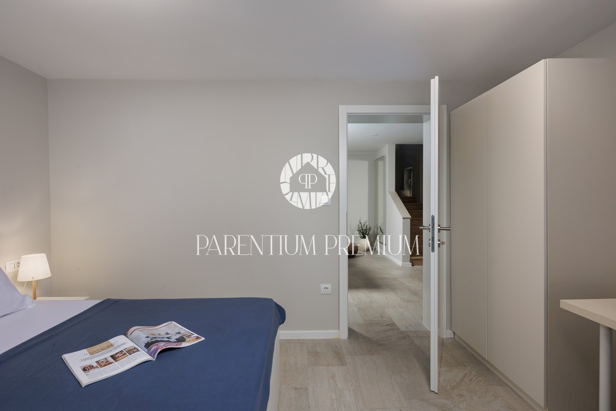 Perfezione di stile e comfort: Villa di lusso con piscina