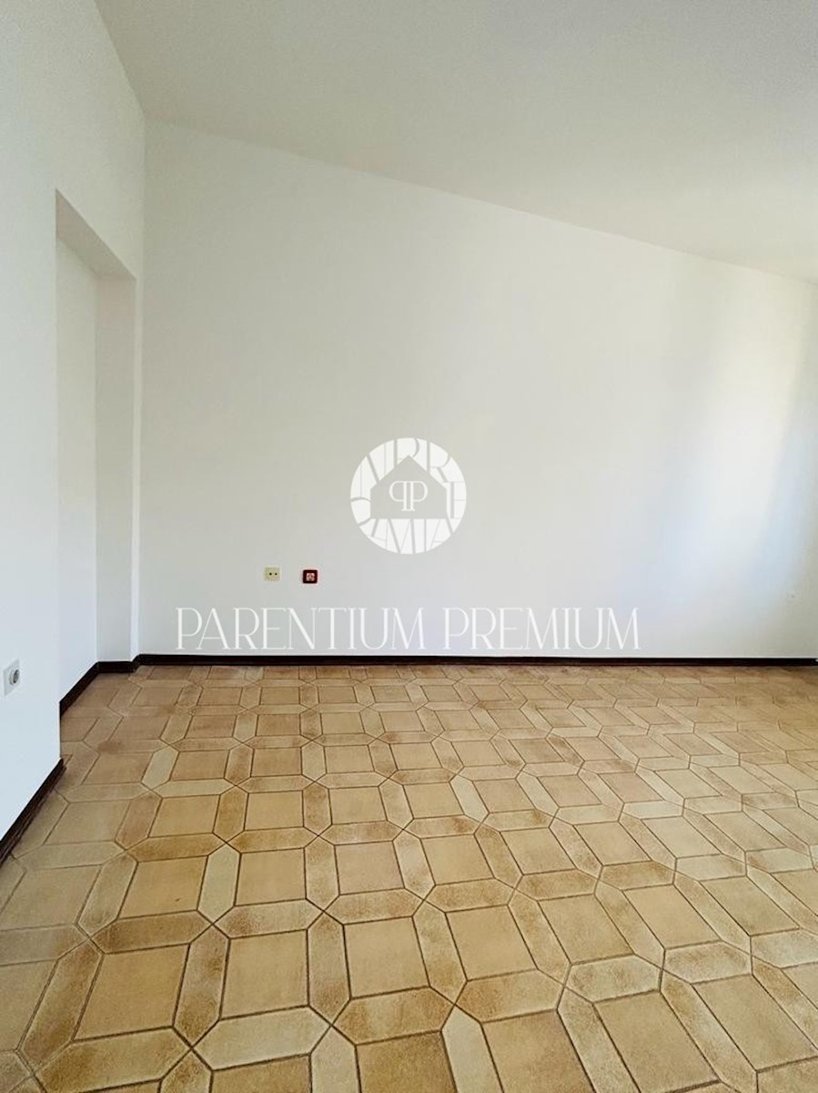 Appartamento trilocale nel centro di Parenzo