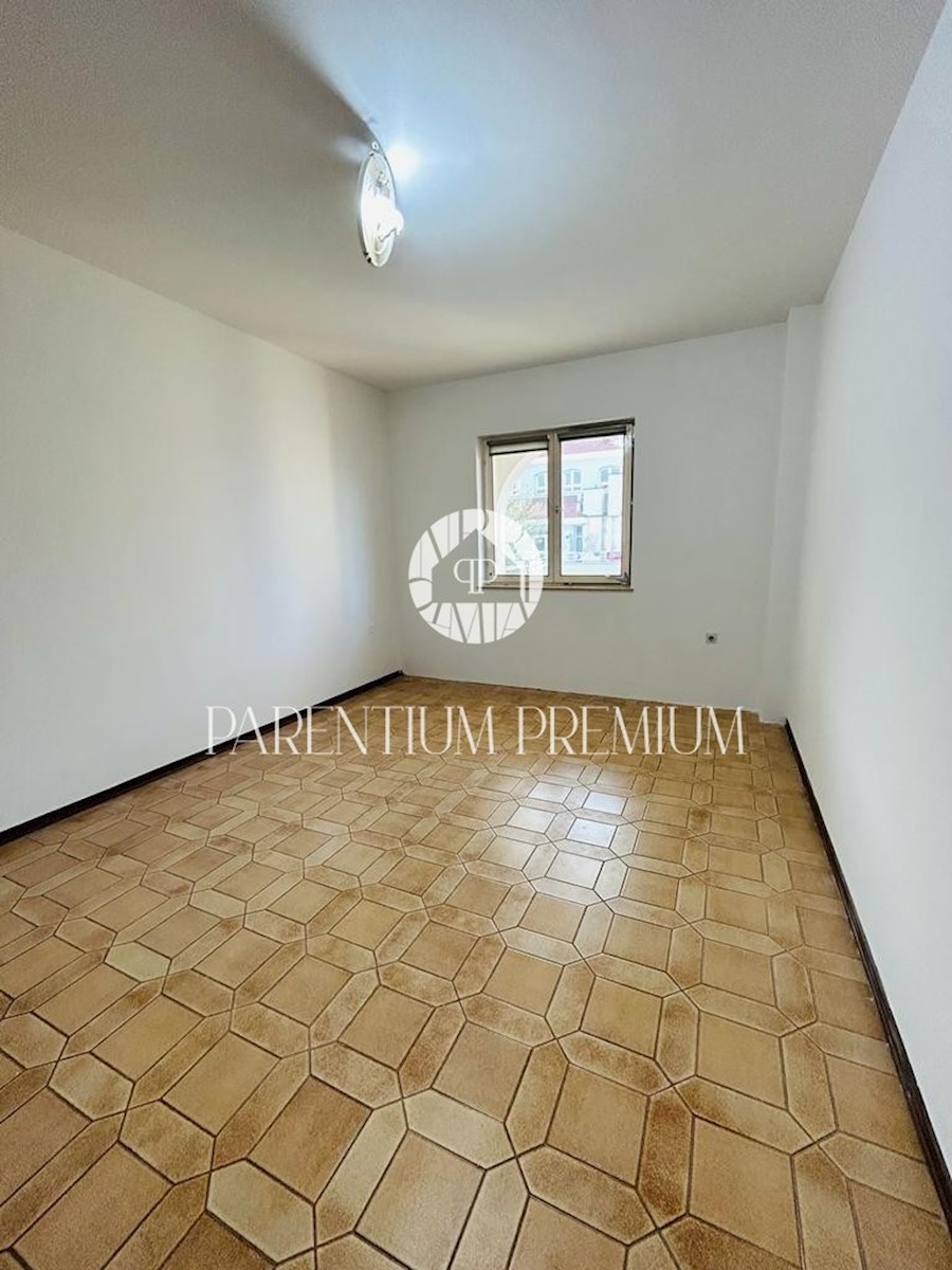 Appartamento trilocale nel centro di Parenzo