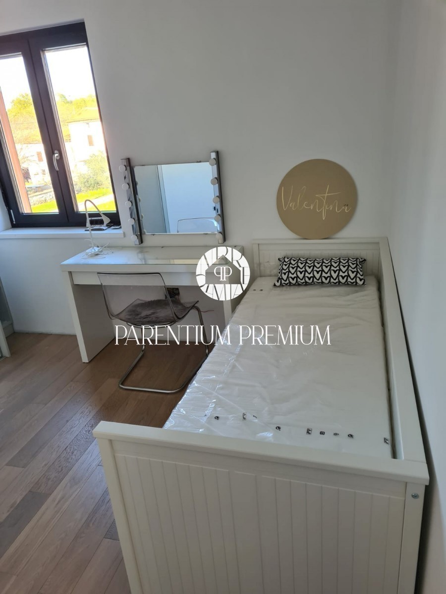 Appartamento al primo piano con terrazza panoramica