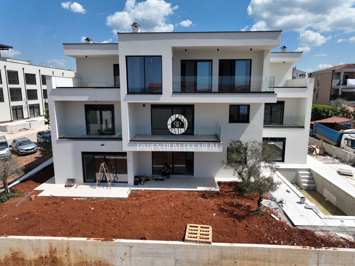 Moderno appartamento con cortile - a 800 m dal mare