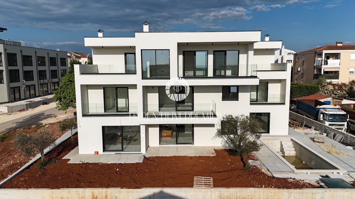 Moderno appartamento con cortile - a 800 m dal mare
