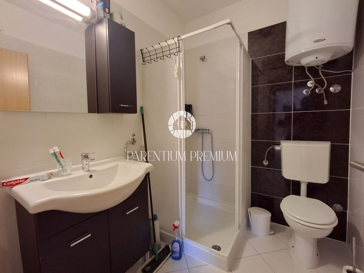 Špadići  su due piani vicino alla città e al mare