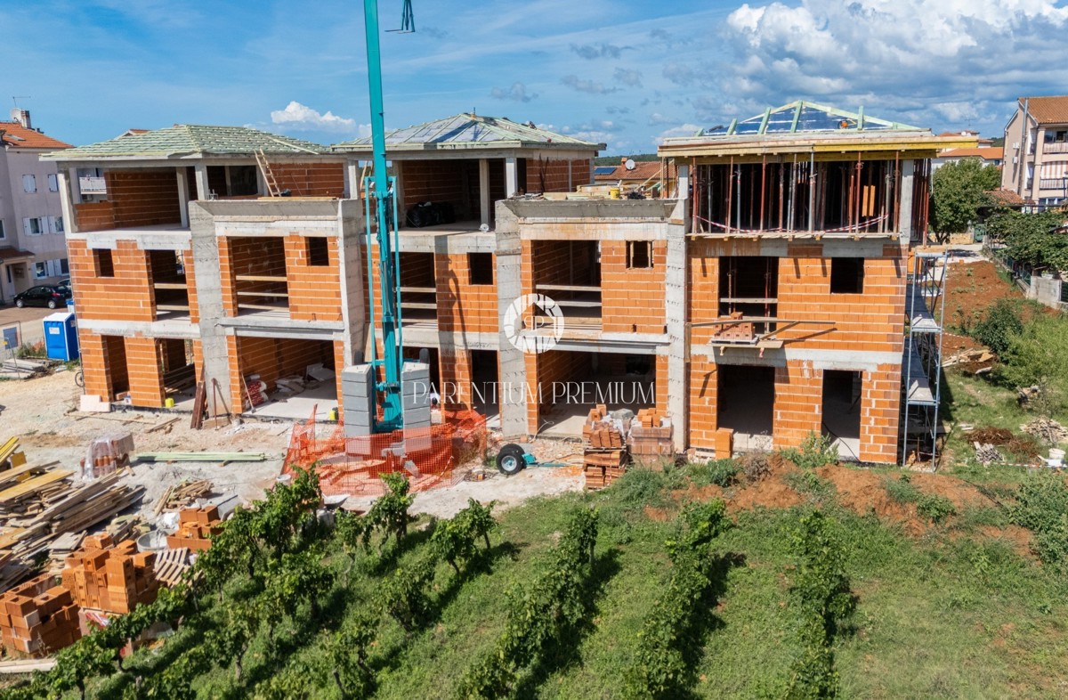 L'ultima casa di fila, a 2 km dal centro di Parenzo e dal mare