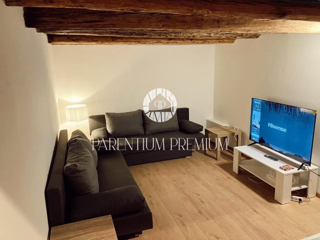 Unica villa ristrutturata – ex scuola rurale con piscina e wellness nel cuore dell'Istria