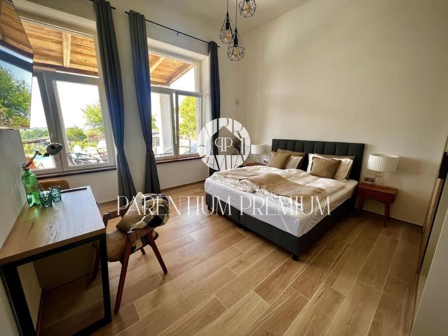 Unica villa ristrutturata – ex scuola rurale con piscina e wellness nel cuore dell'Istria