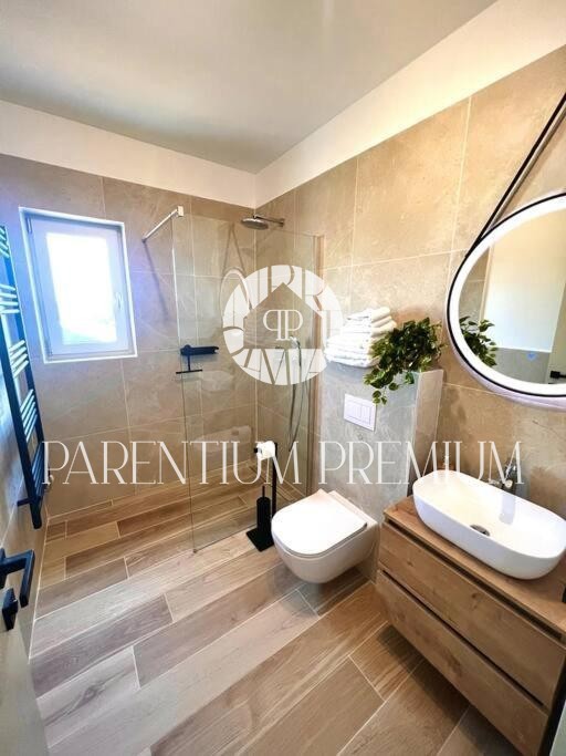 Unica villa ristrutturata – ex scuola rurale con piscina e wellness nel cuore dell'Istria