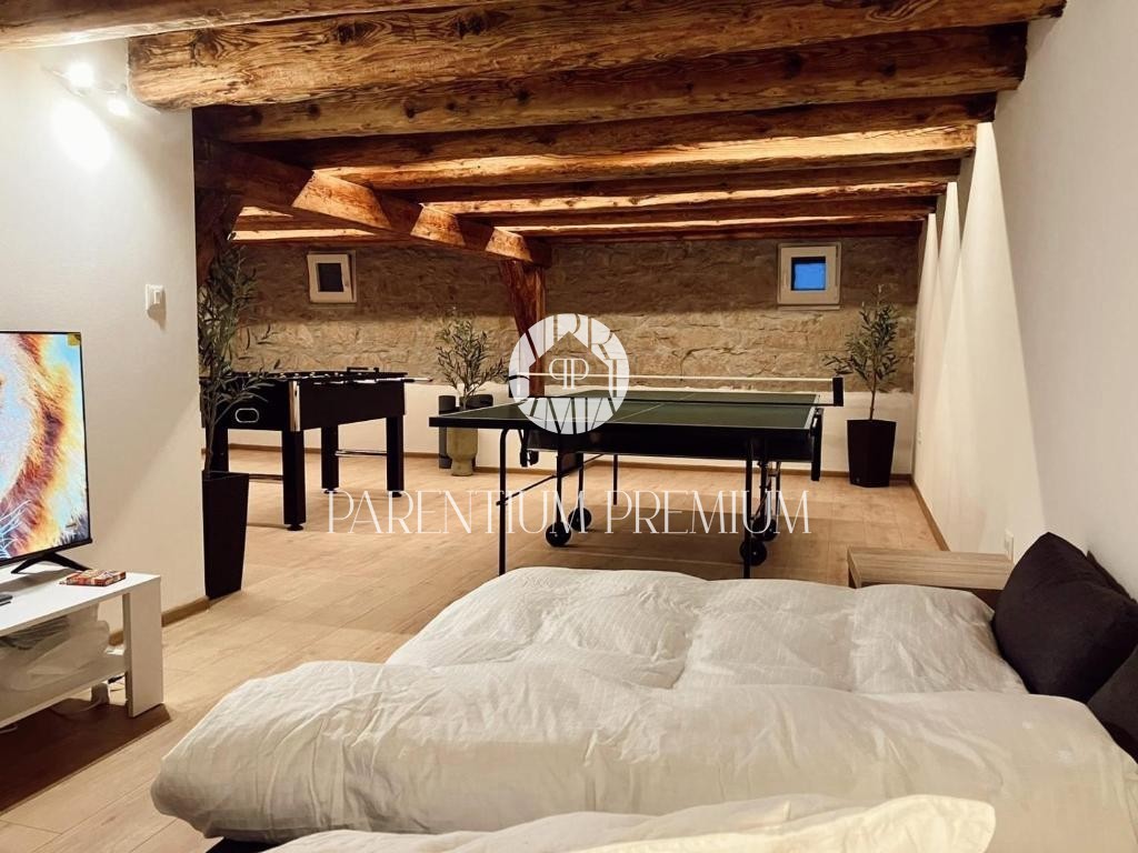 Unica villa ristrutturata – ex scuola rurale con piscina e wellness nel cuore dell'Istria