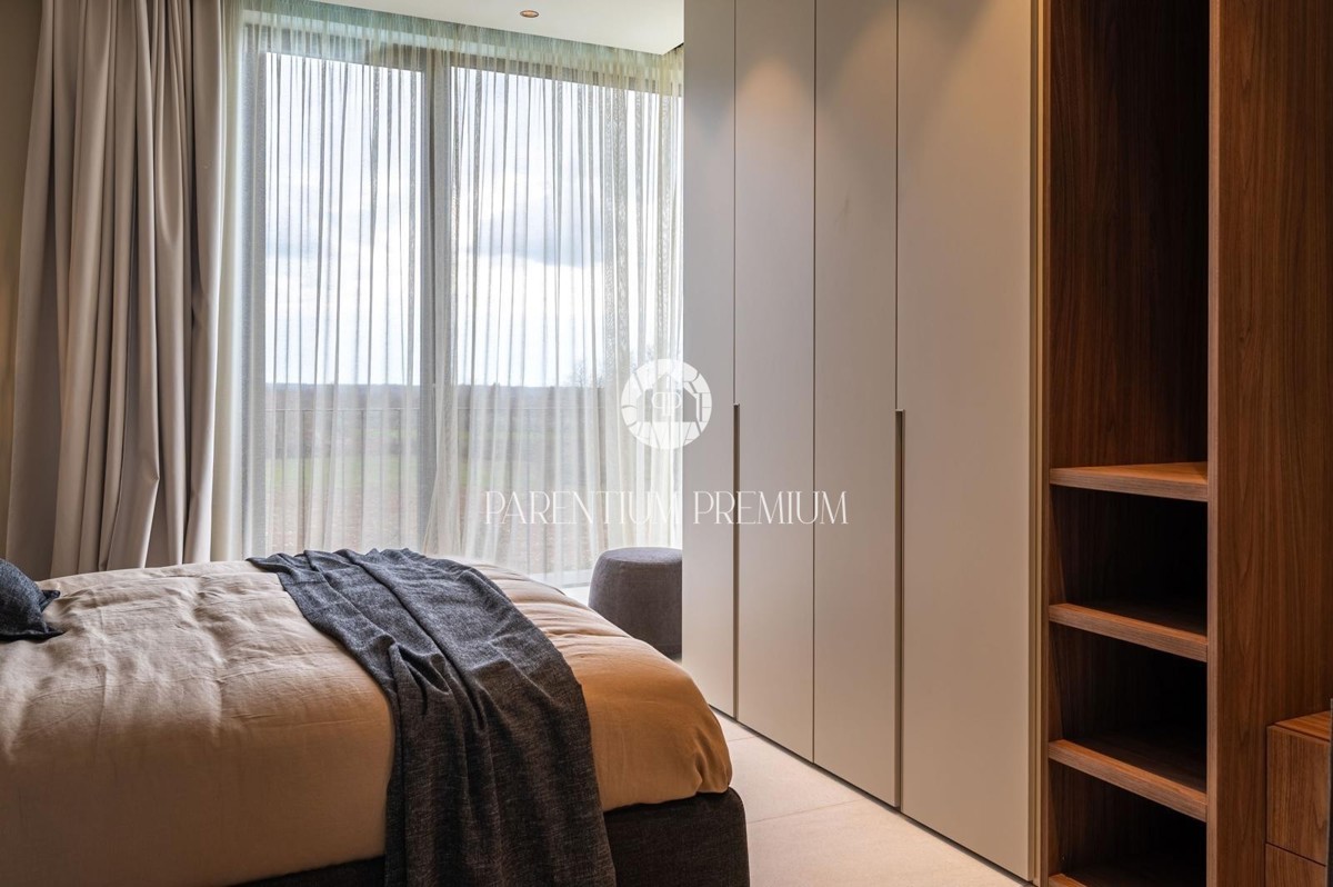 Villa di lusso con piscina e vista panoramica sul mare