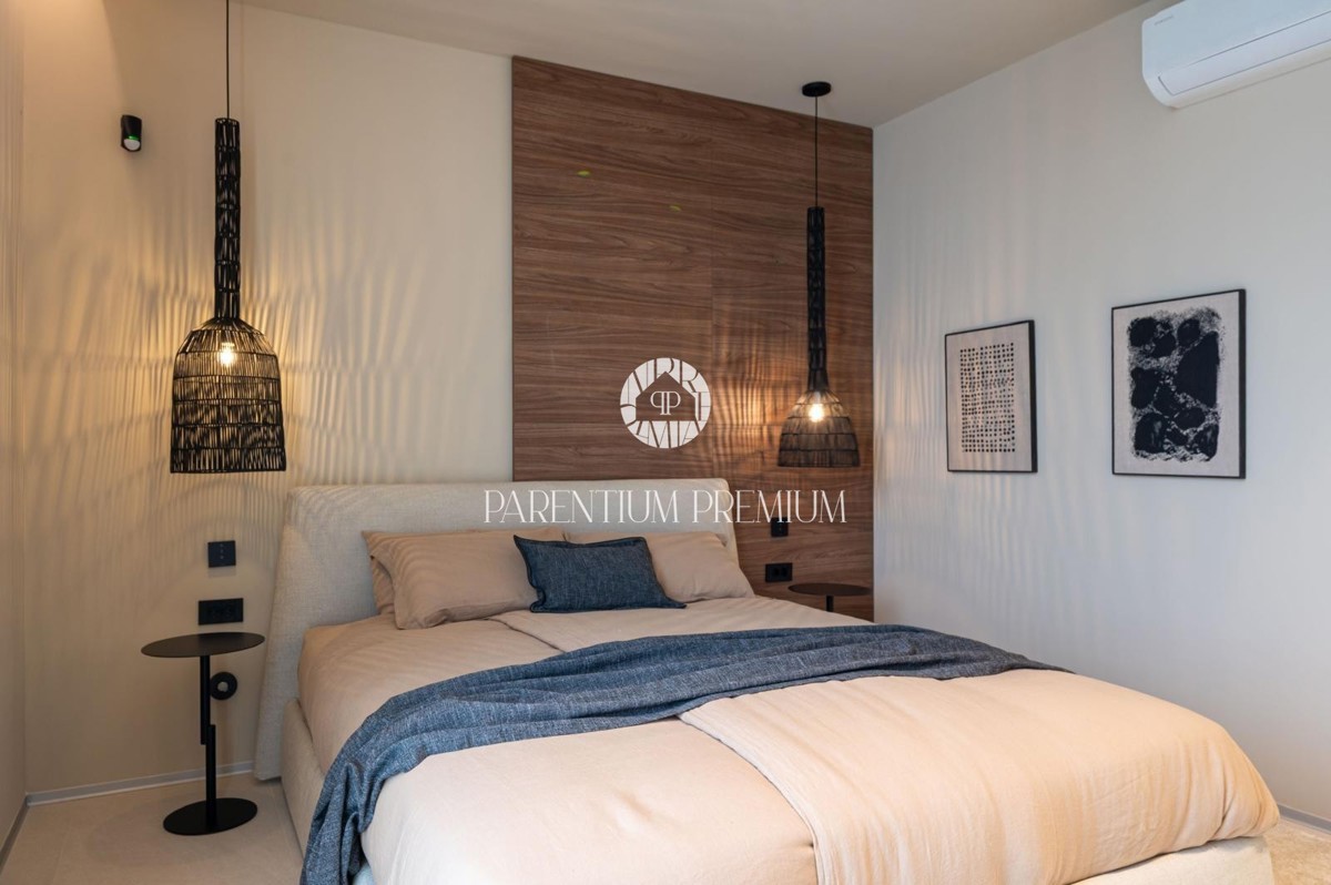 Villa di lusso con piscina e vista panoramica sul mare