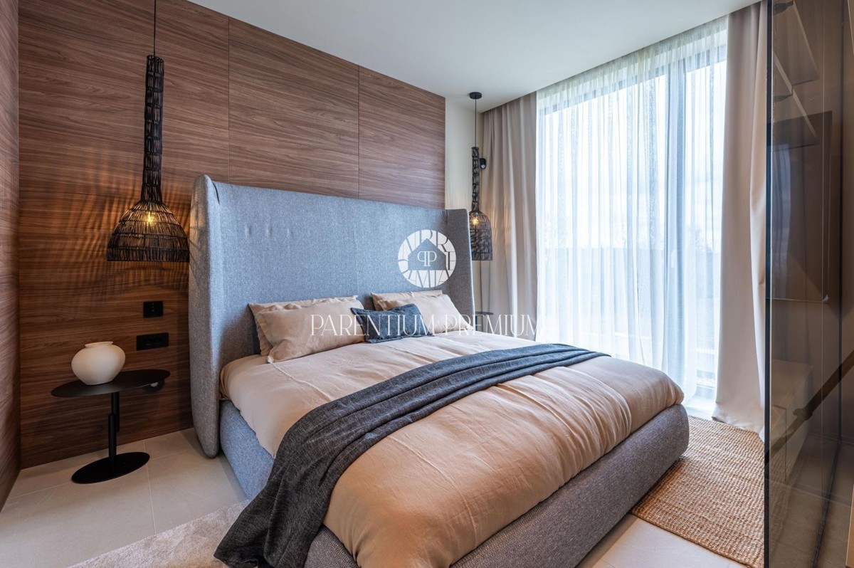 Villa di lusso con piscina e vista panoramica sul mare