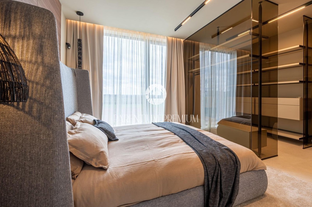 Villa di lusso con piscina e vista panoramica sul mare