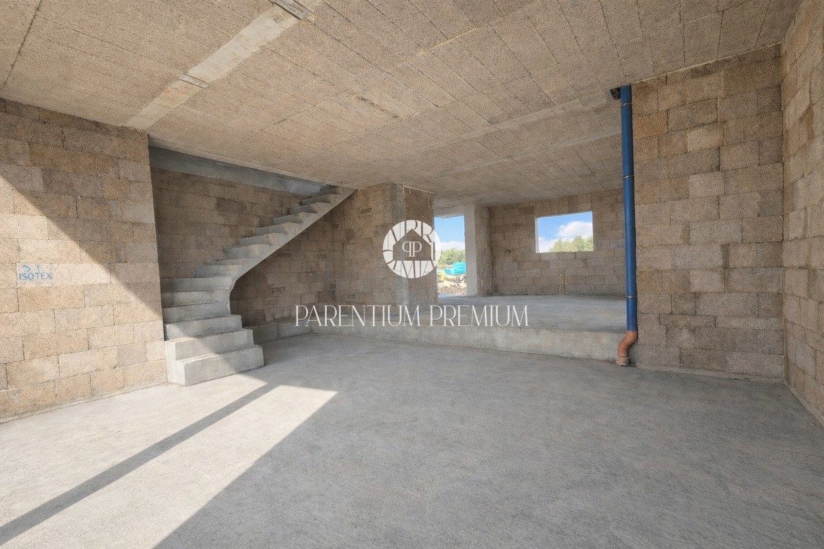 Casa ad alta efficienza energetica con piscina e vista mare