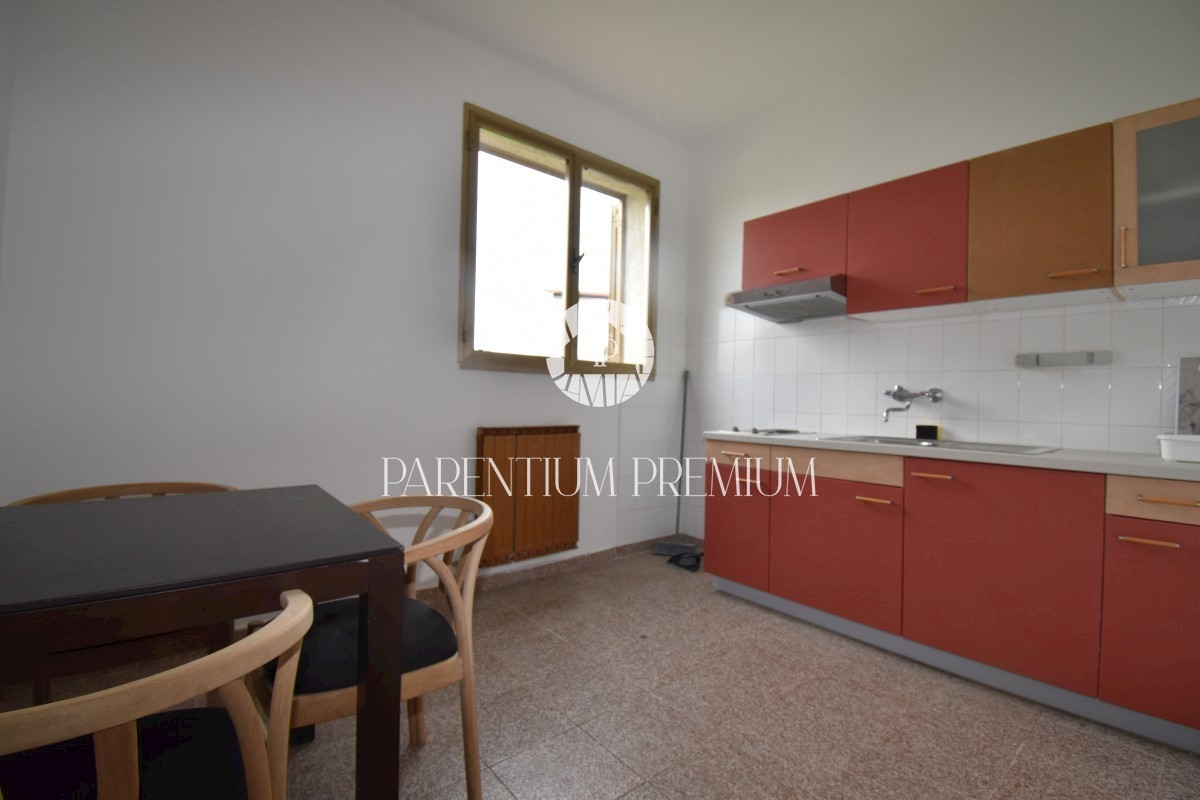 Casa ad uso abitativo e commerciale in ottima posizione