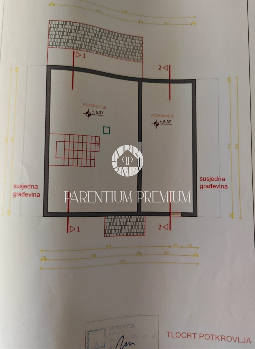 OPPORTUNITÀ!!! Una spaziosa casa familiare con molto potenziale, a 50 metri dal mare