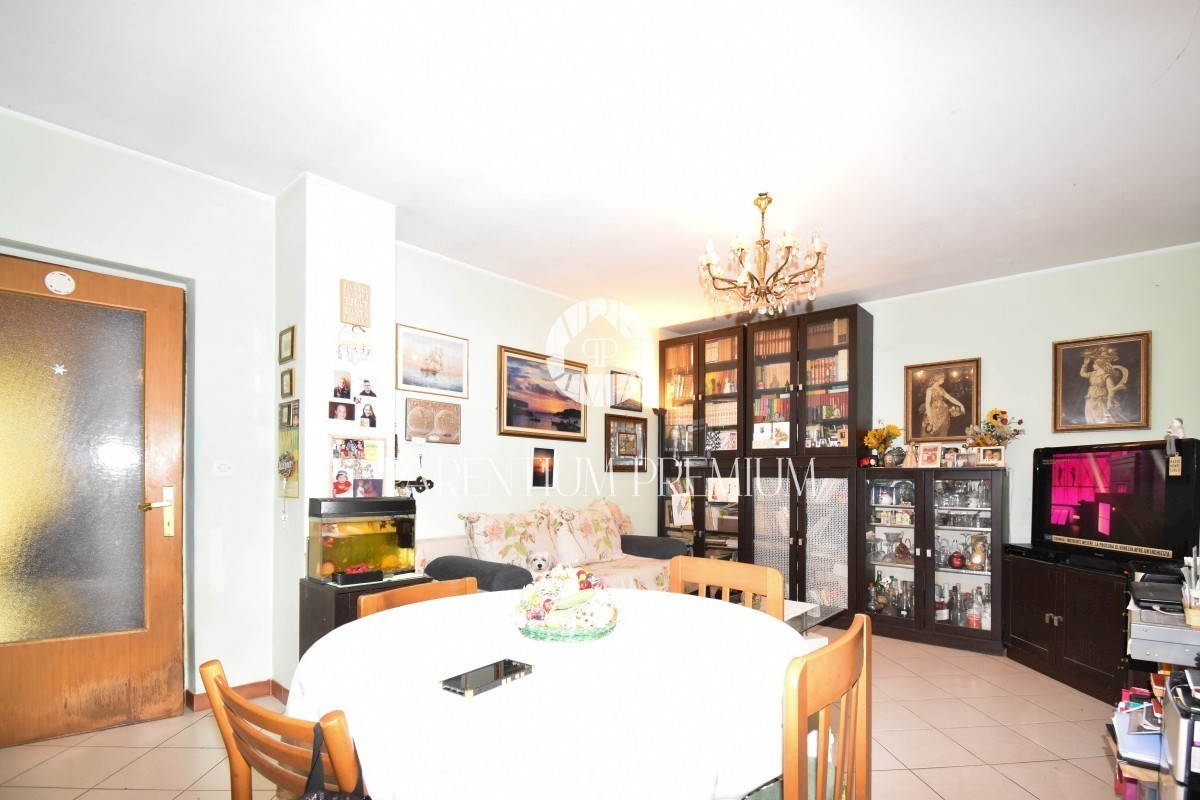 OPPORTUNITÀ!!! Una spaziosa casa familiare con molto potenziale, a 50 metri dal mare