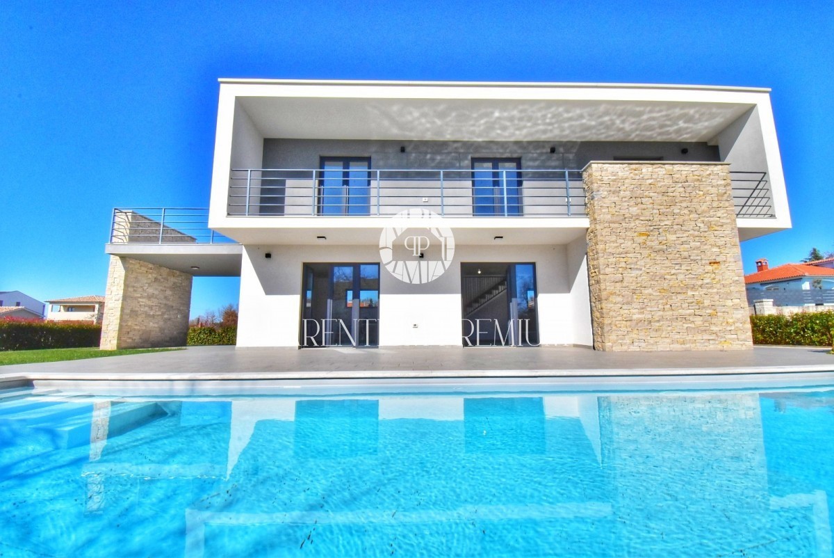 Bella casa moderna vicino a Parenzo e al mare