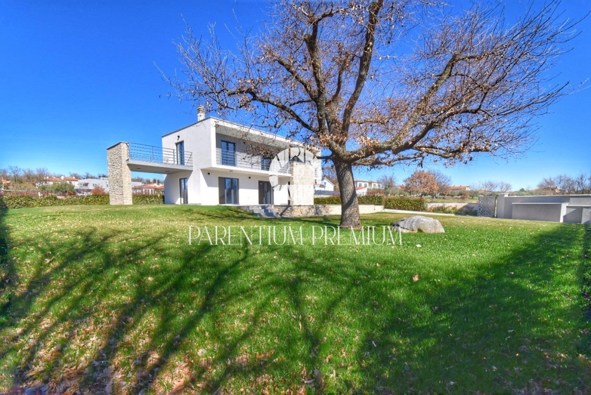 Bella casa moderna vicino a Parenzo e al mare