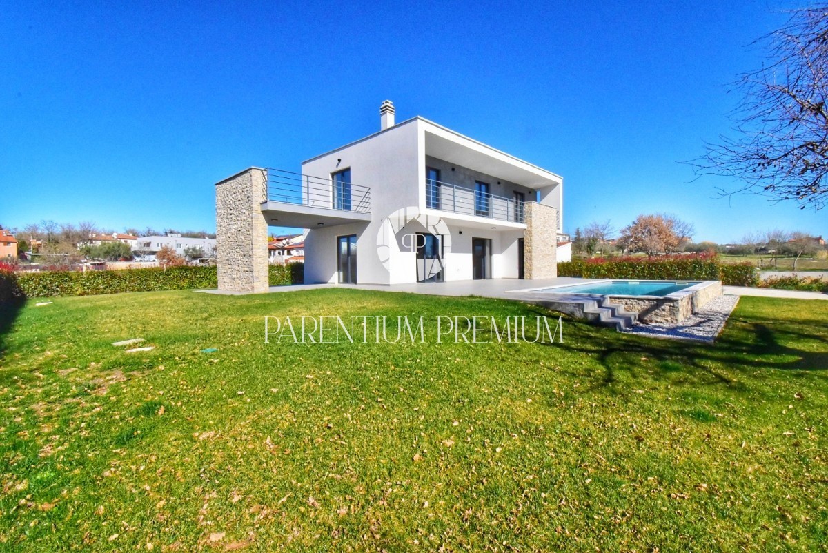 Bella casa moderna vicino a Parenzo e al mare