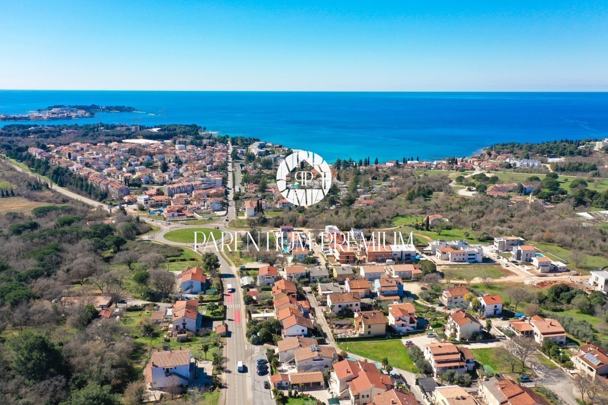 Terreno edificabile a 900 m dal mare