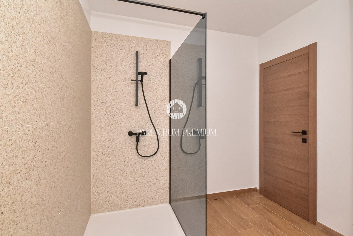 Elegante dimora istriana ristrutturata con piscina e ampio giardino