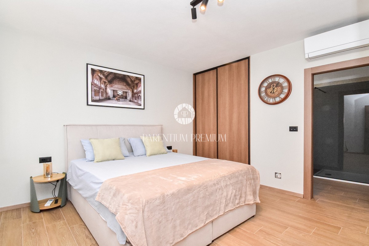 Elegante dimora istriana ristrutturata con piscina e ampio giardino