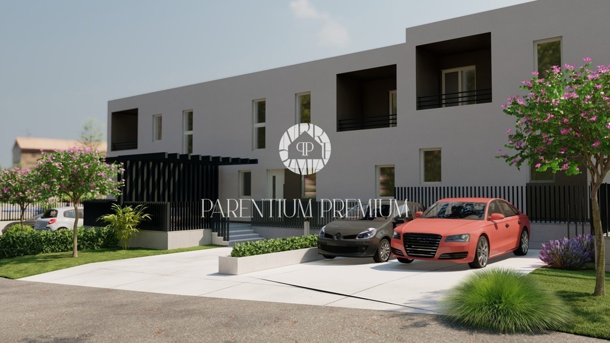 Casa a schiera in posizione eccellente con cortile e vista mare