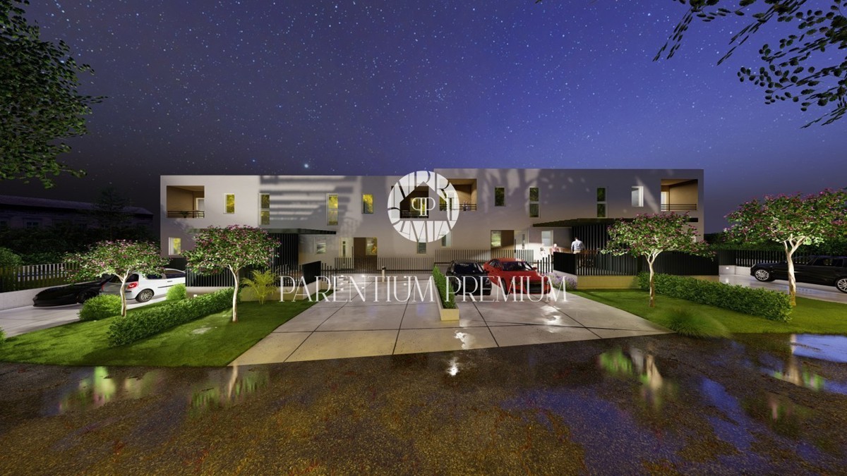 Casa a schiera in posizione eccellente con cortile e vista mare