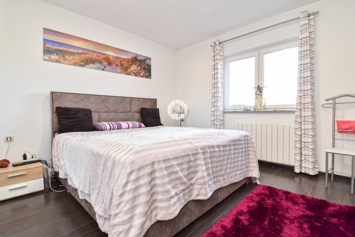 Casa esclusiva – un’oasi di pace con piscina e garage