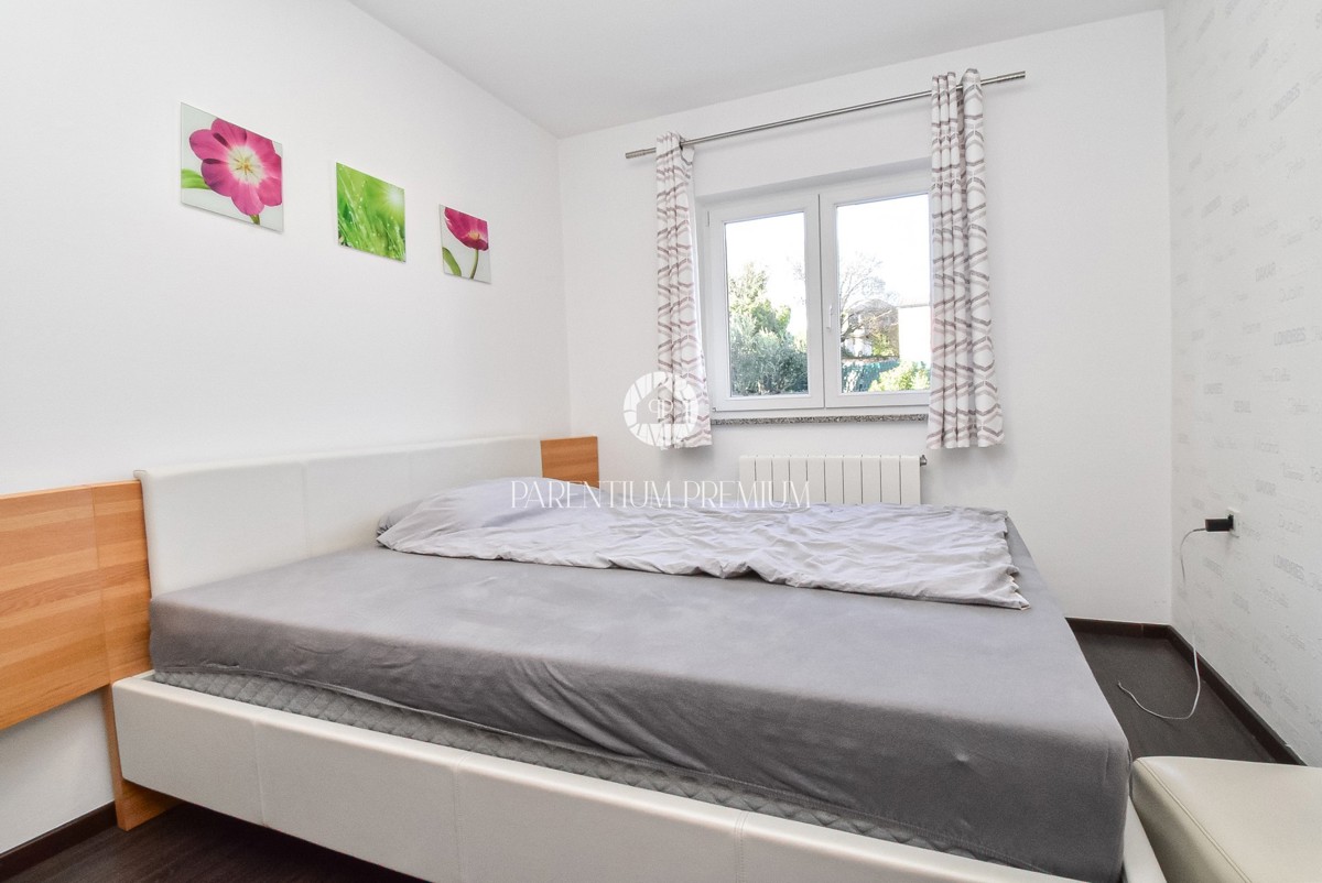 Casa esclusiva – un’oasi di pace con piscina e garage