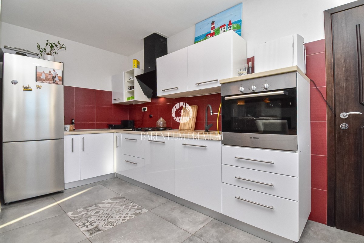 Casa esclusiva – un’oasi di pace con piscina e garage