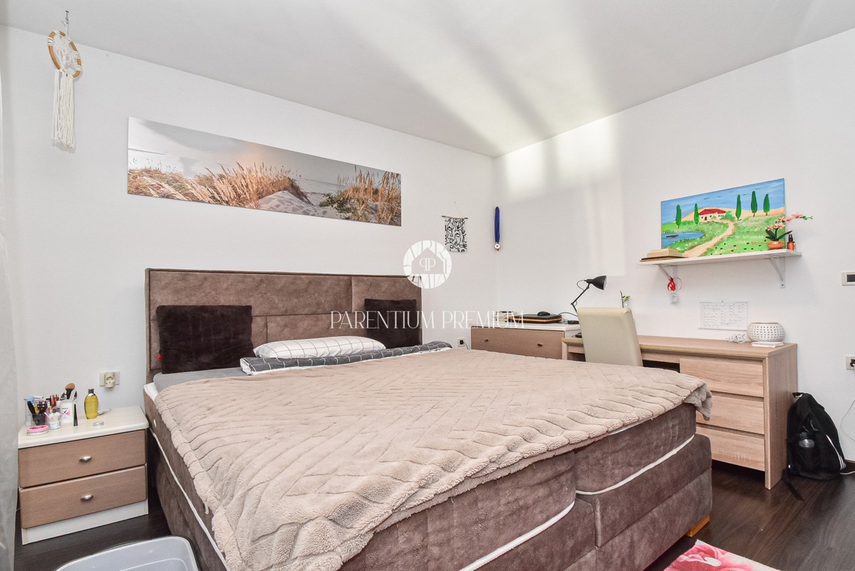 Casa esclusiva – un’oasi di pace con piscina e garage