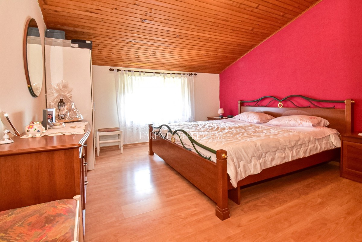 Opportunità di investimento: casa con terreno edificabile per la costruzione di 7 appartamenti, a soli 700 m dal mare