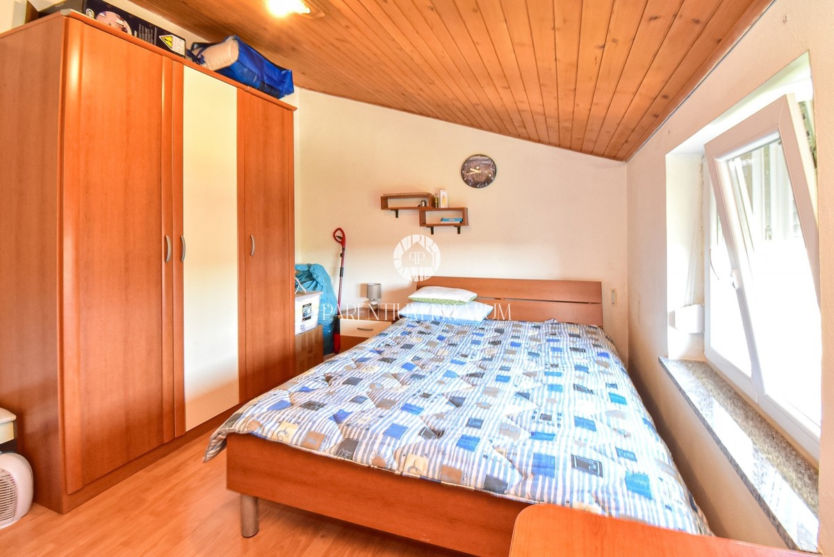 Opportunità di investimento: casa con terreno edificabile per la costruzione di 7 appartamenti, a soli 700 m dal mare